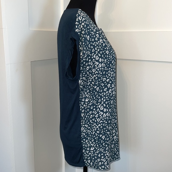 Women’s short sleeve pullover Tunic - Picture 3 of 5